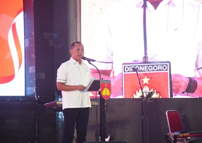 
 Pangdam IV/Diponegoro Santuni 1.000 Anak Yatim Piatu dan Putra Putri Prajurit di HUT ke-80 RI